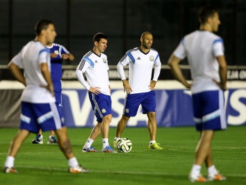 Messi y Mascherano entrenan con la selección de Argentina