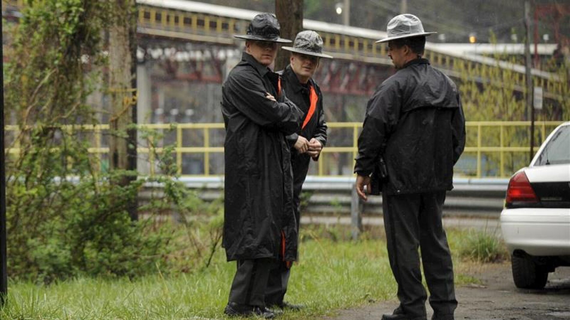 La polic&iacute;a busca al autor de los disparos | Archivo