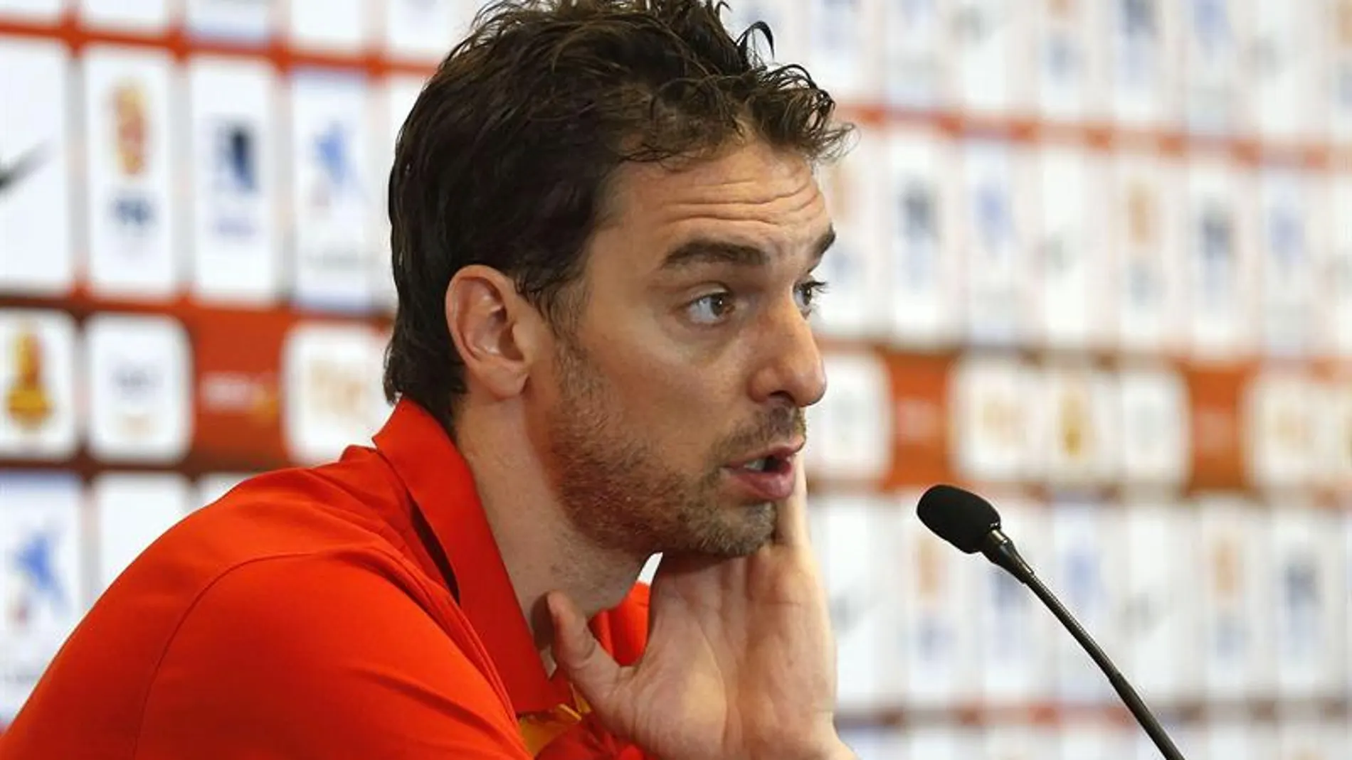 Pau Gasol en sala de prensa Pau Gasol en sala de prensa