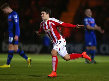 Bojan celebra un gol con el Stoke Bojan celebra un gol con el Stoke
