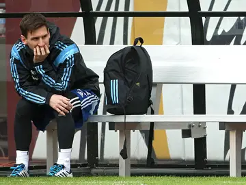 Leo Messi, pensativo durante una concentración con Argentina Leo Messi, pensativo durante una concentración con Argentina