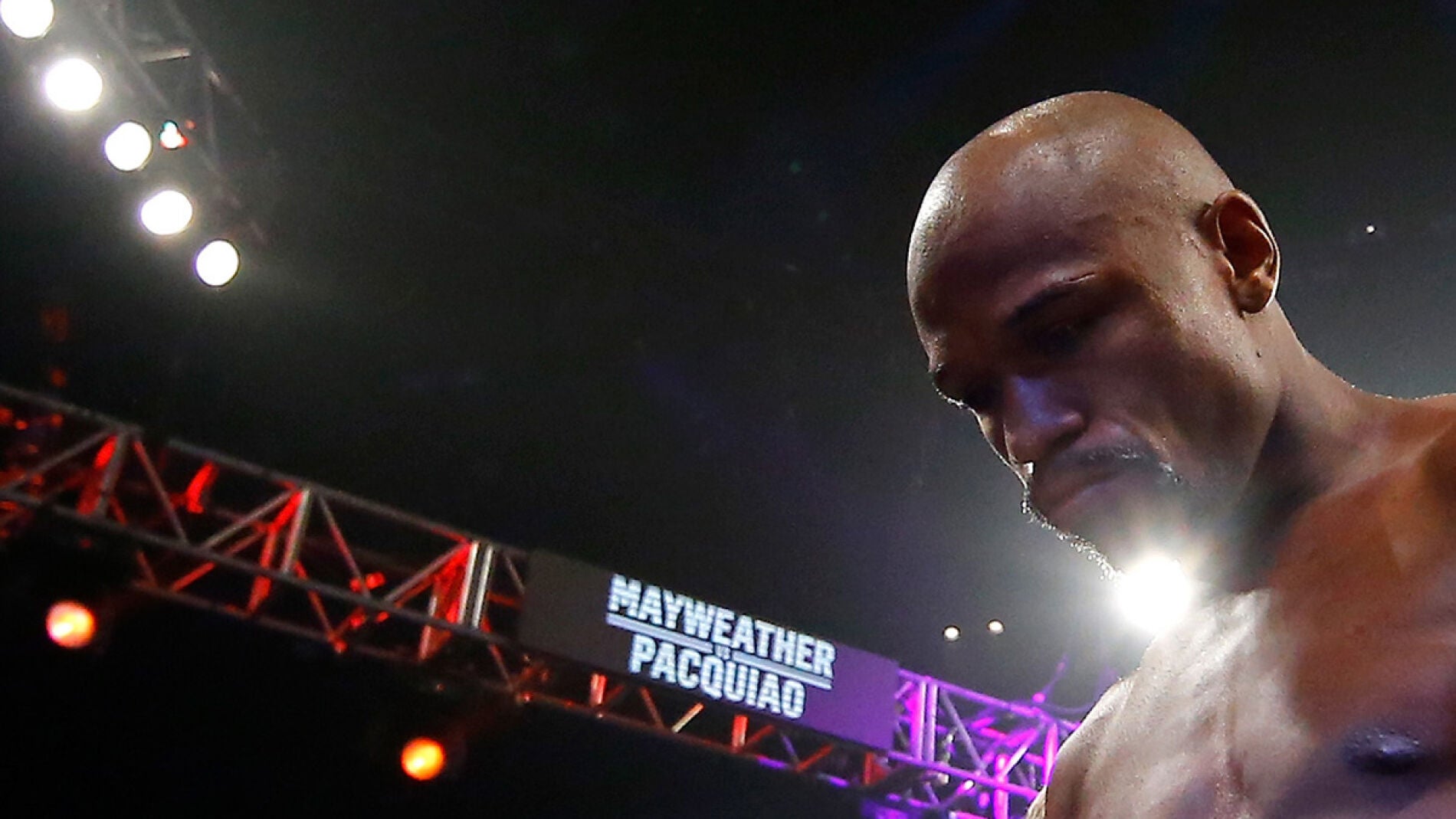 Mayweather, durante su combate contra Pacquiao