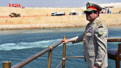 Al Sisi inaugura el nuevo canal de Suez en 