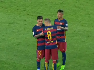 Andrés Iniesta coge el testigo de la capitanía del FC Barcelona Andrés Iniesta coge el testigo de la capitanía del FC Barcelona