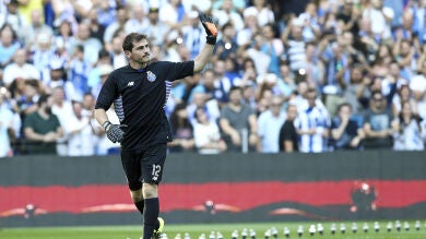 El Oporto vende las camisetas de Casillas previstas para un año en un mes