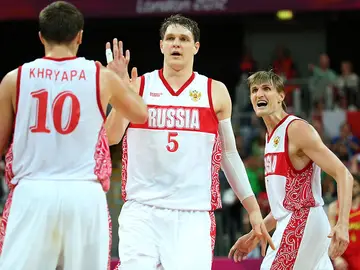 Khryapa, Mozgov y Kirilenko, con la selección rusa Khryapa, Mozgov y Kirilenko, con la selección rusa