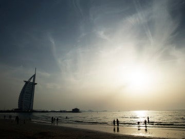 Una playa de los Emiratos Árabes