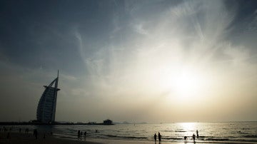 Una playa de los Emiratos Árabes