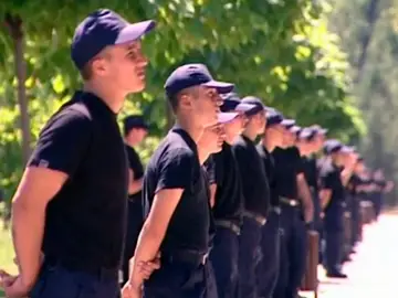 Vigilantes de seguridad, en Tiflis Vigilantes de seguridad, en Tiflis