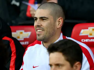 Victor Valdés, en el banquillo de Old Trafford Victor Valdés, en el banquillo de Old Trafford