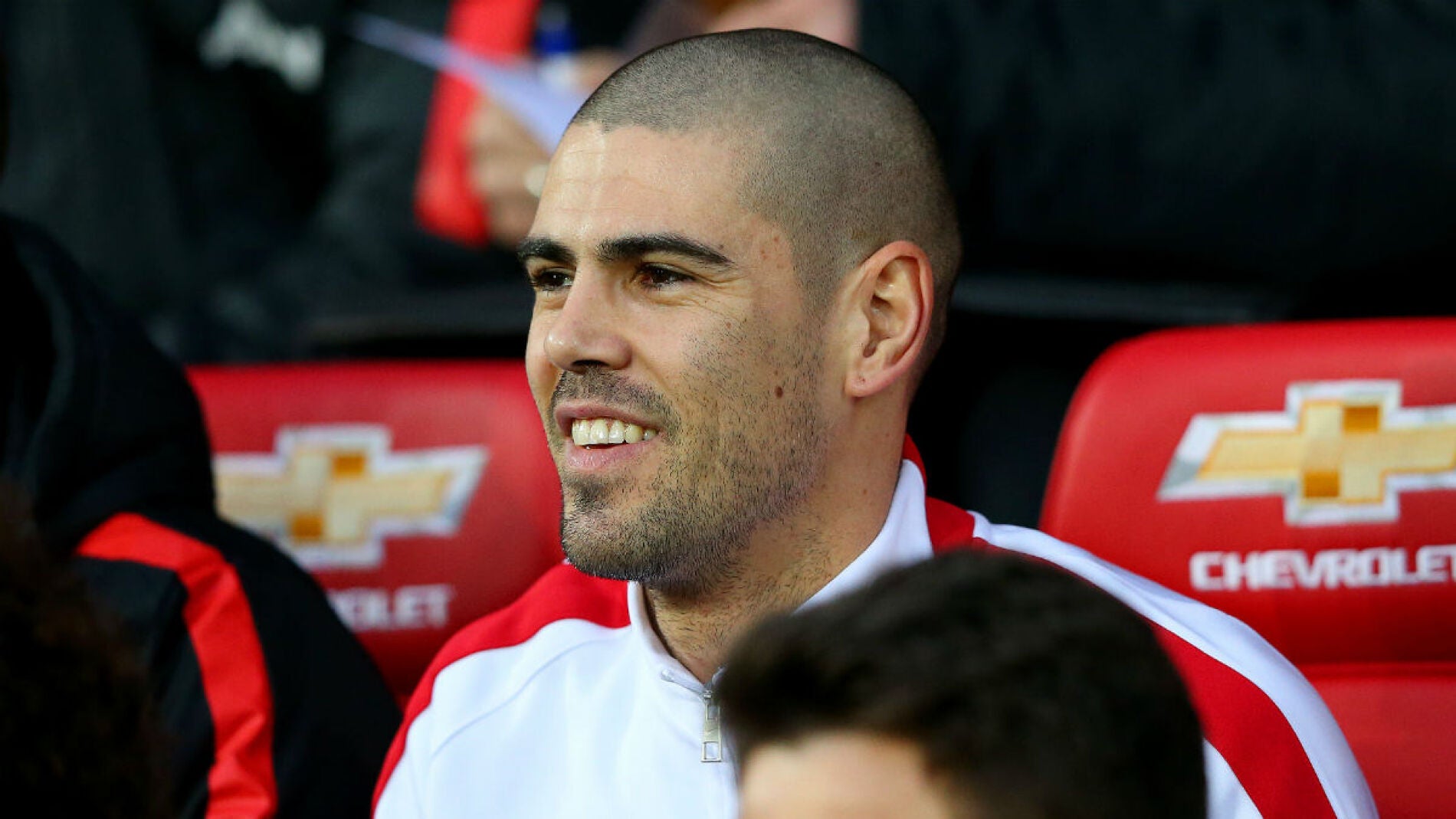Victor Vald&eacute;s, en el banquillo de Old Trafford