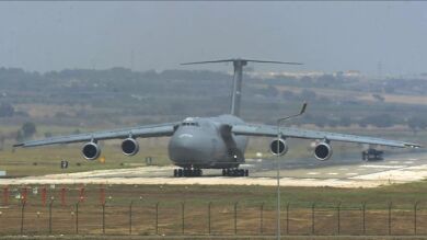 EEUU envía seis cazas y 300 militares a Turquía para acelerar la lucha contra el Estado Islámico