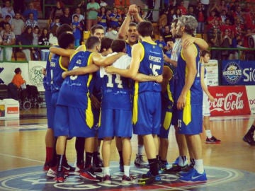 Los jugadores del Club Ourense Baloncesto