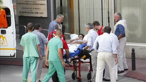 El torero Francisco Rivera a su llegada a la Clínica Quirón de Zaragoza El torero Francisco Rivera a su llegada a la Clínica Quirón de Zaragoza