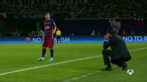 Frame 23.438471 de: El enfado de Messi con Emery