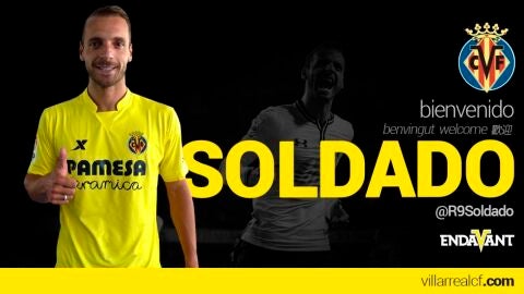 Roberto Soldado, con la camiseta del Villarreal