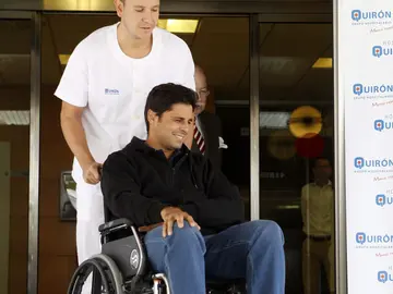 Fran Rivera sale del hospital Fran Rivera sale del hospital