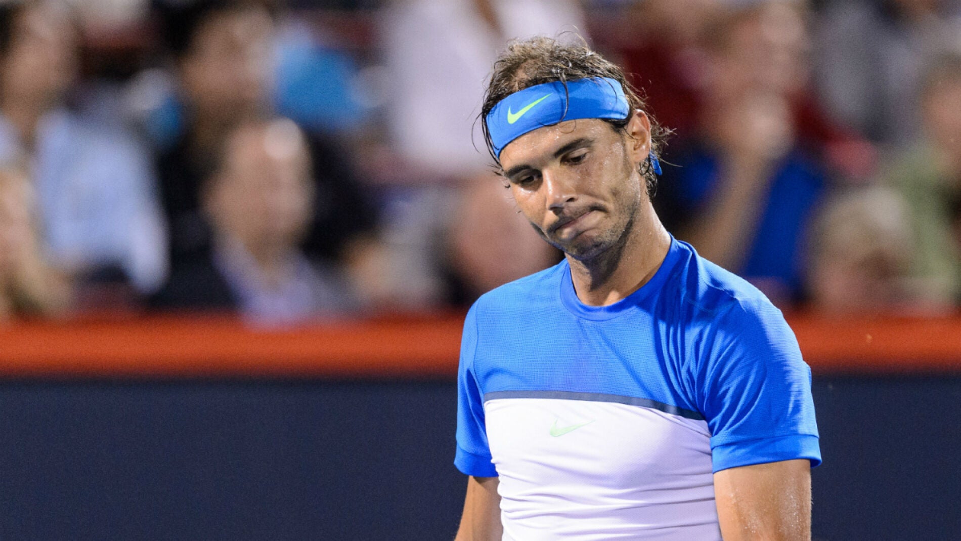 Rafa Nadal, cabizbajo