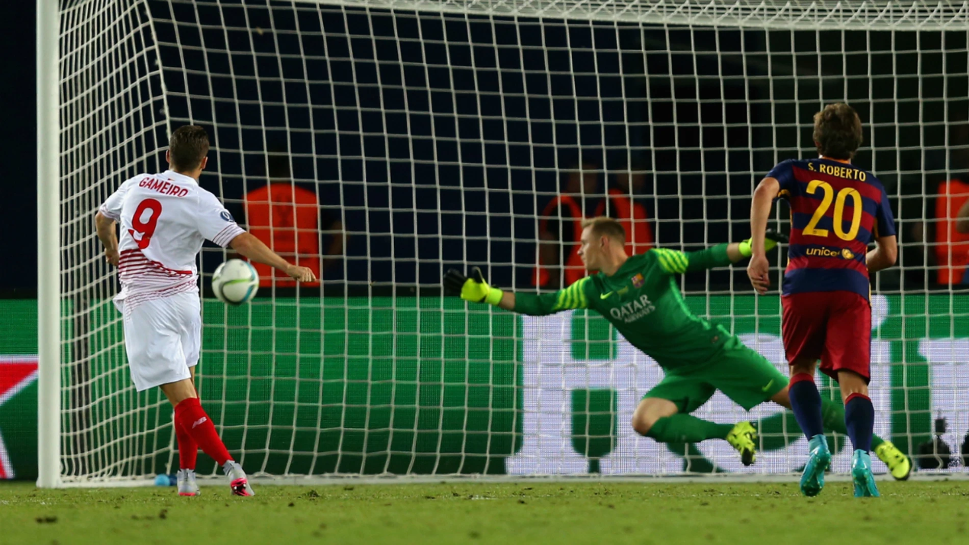 Ter Stegen encaja un gol ante el Sevilla Ter Stegen encaja un gol ante el Sevilla