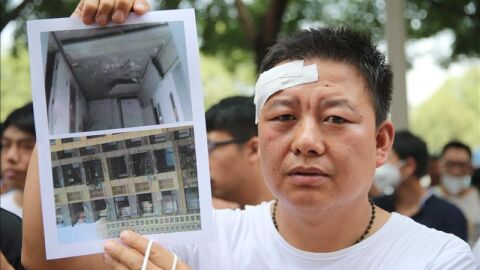 El hallazgo de dos cad&aacute;veres eleva a 114 los muertos por las explosiones en Tianjin