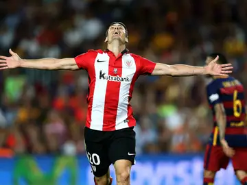Aritz Aduriz celebra el gol que da el título al Athletic Aritz Aduriz celebra el gol que da el título al Athletic