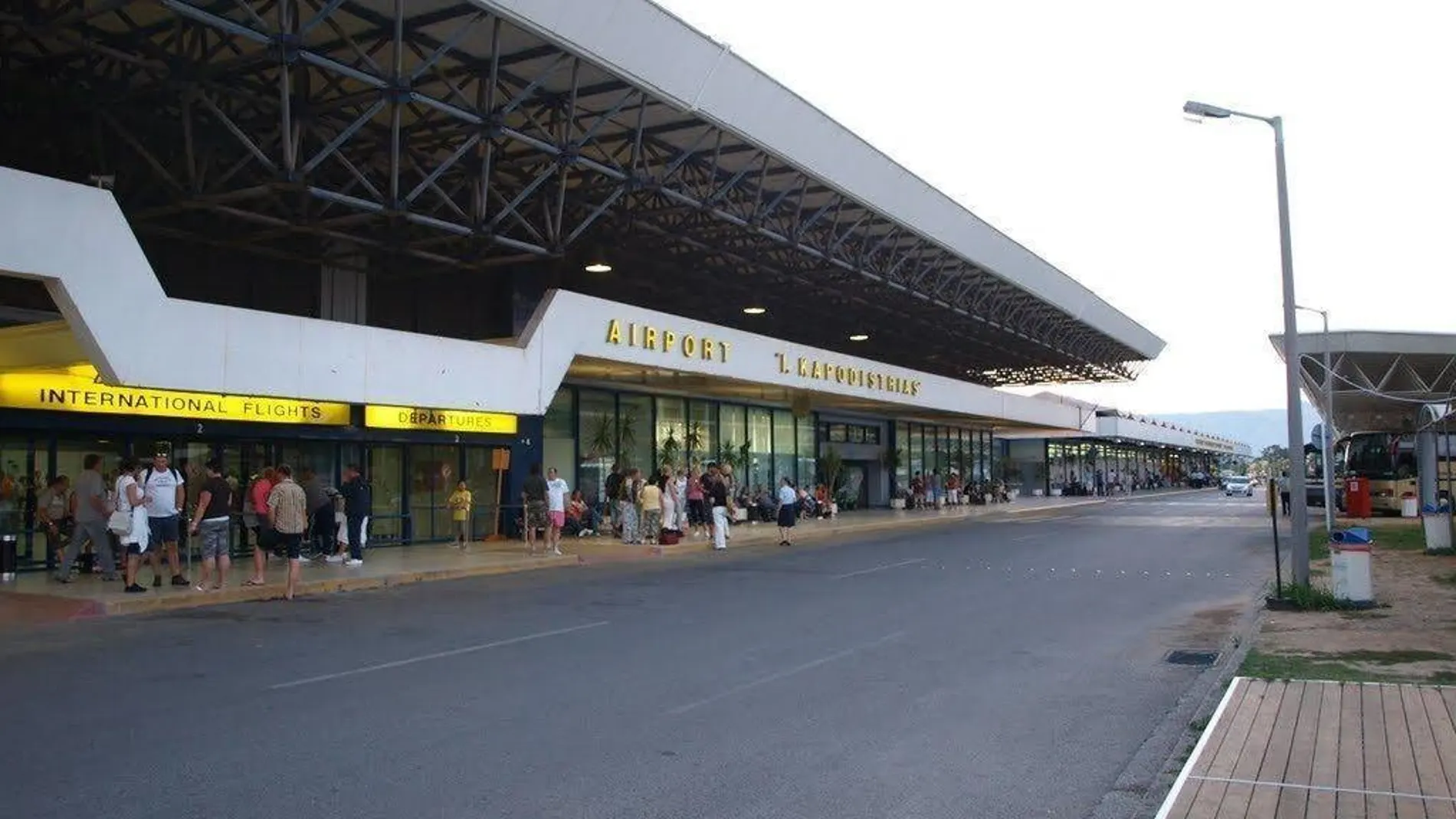 Aeropuerto de Corfú Aeropuerto de Corfú
