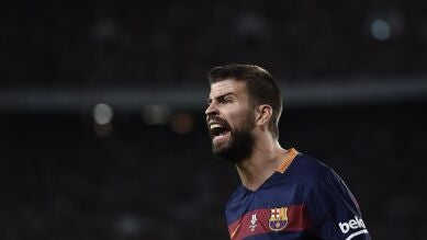 La red se burla de Piqué