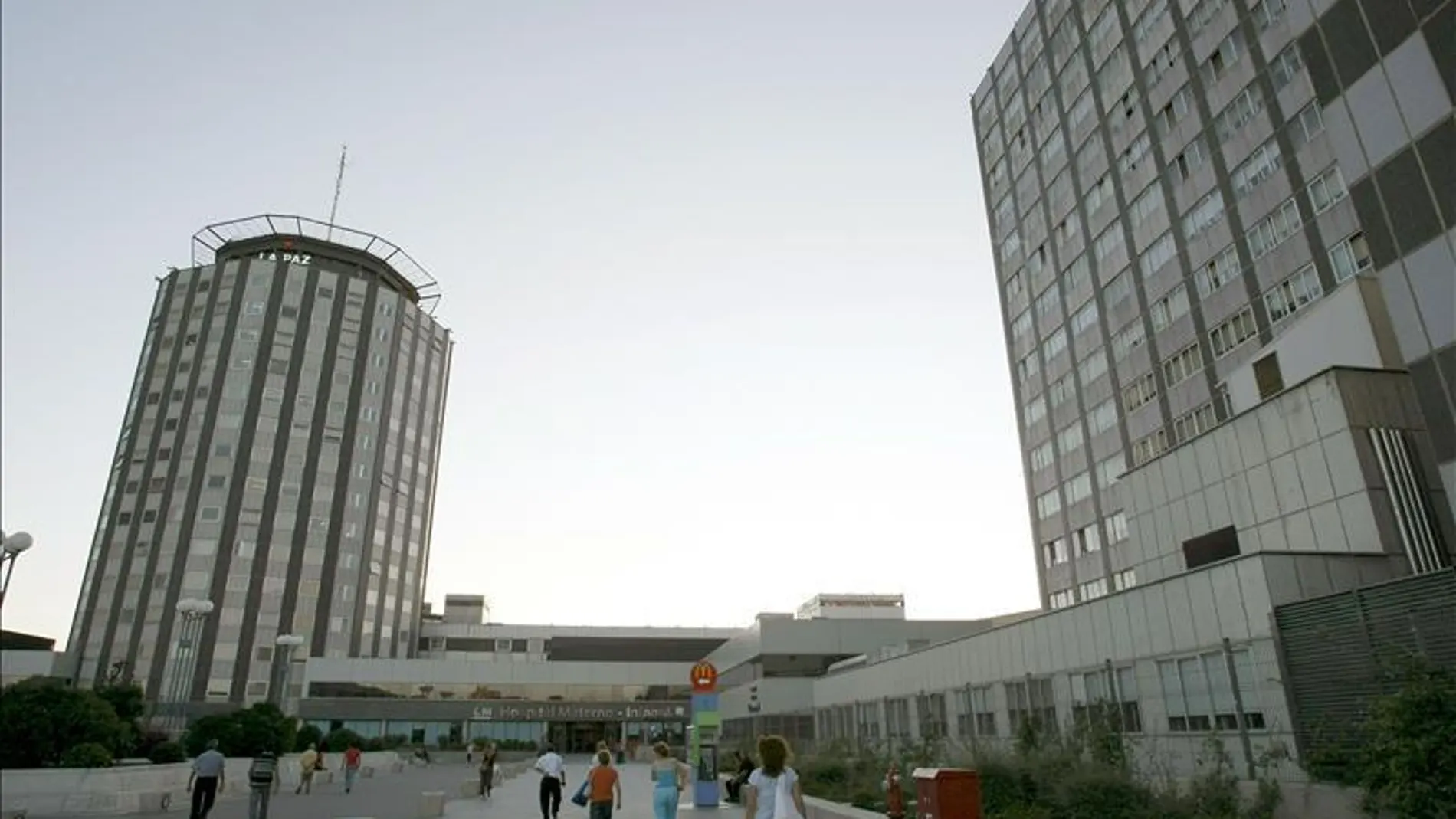 Vista general del Hospital La Paz Vista general del Hospital La Paz