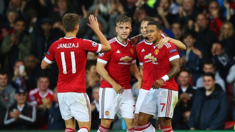 Depay celebra su gol ante el Brujas