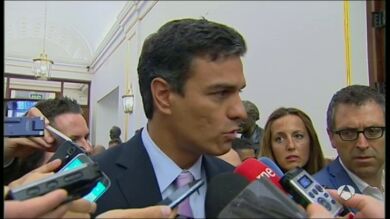 La oposición se muestra a favor del rescate griego antes de escuchar a De Guindos