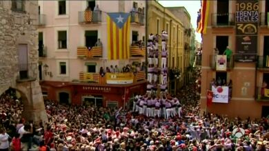 Las torres humanas tocan el cielo en Tarragona