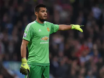 Sergio Romero, durante un partido con el Manchester United Sergio Romero, durante un partido con el Manchester United