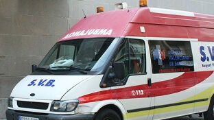 Imagen de archivo de una ambulancia de la Comunidad Valenciana