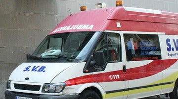 Imagen de archivo de una ambulancia de la Comunidad Valenciana