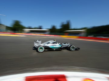 Rosberg da el perfil del Mercedes