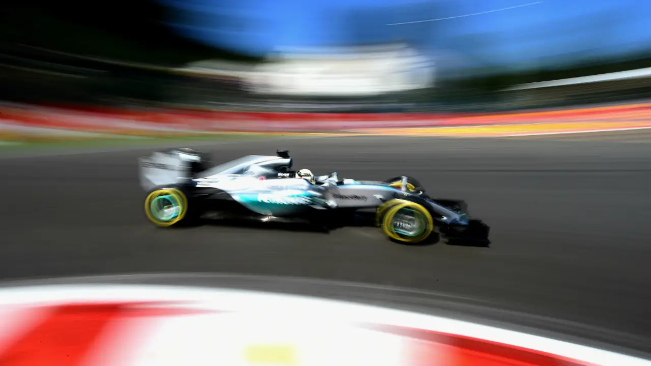 Hamilton lleva su lidHamilton lleva su liderato al 'Templo de la Velocidad'erato al 'Templo de la Velocidad'