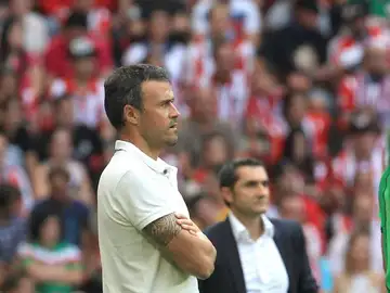El entrenador del Barcelona Luis Enrique Martínez en el partido ante el Athletic Club El entrenador del Barcelona Luis Enrique Martínez en el partido ante el Athletic Club