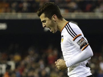 El jugador del Valencia celebrando un gol