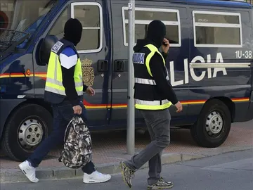 Agentes de la Policía Nacional Agentes de la Policía Nacional
