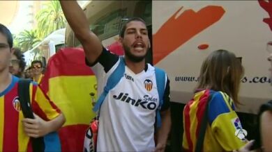 La afición del Valencia se vuelca con su equipo en Mónaco
