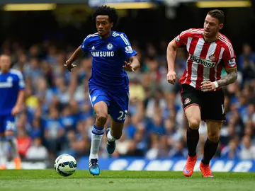 Cuadrado conduce el balón en un partido con el Chelsea Cuadrado conduce el balón en un partido con el Chelsea