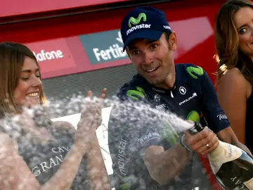 Alejandro Valverde celebra su victoria en la cuarta etapa de la Vuelta Alejandro Valverde celebra su victoria en la cuarta etapa de la Vuelta