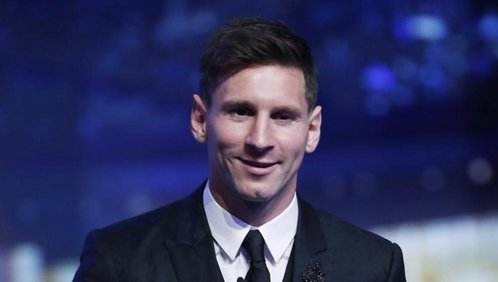 Messi recoge el galardón de mejor jugador de Europa