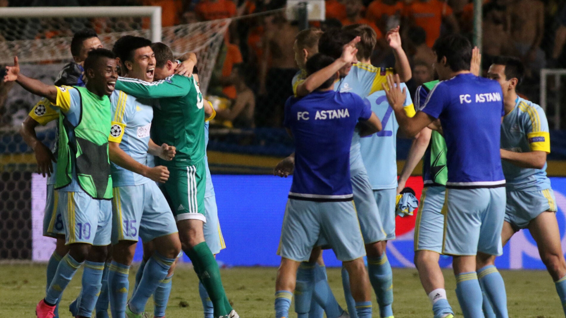 El Astana FC celebra su pase a la Champions League
