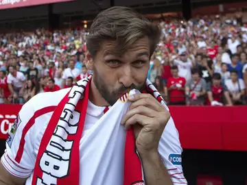 Fernando Llorente, en su presentación con el Sevilla Fernando Llorente, en su presentación con el Sevilla