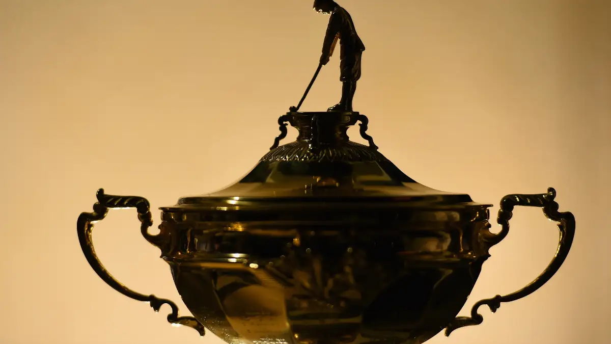 El trofeo de la Ryder Cup El trofeo de la Ryder Cup
