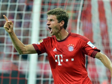 Muller festeja un gol