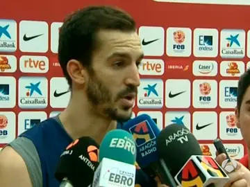 Pau Ribas, atendiendo a los medios Pau Ribas, atendiendo a los medios