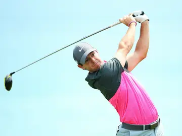 McIlroy número uno del golf mundial McIlroy número uno del golf mundial
