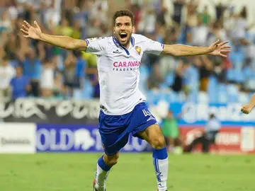El Zaragoza le gana al Almería con un gol en el descuento El Zaragoza le gana al Almería con un gol en el descuento